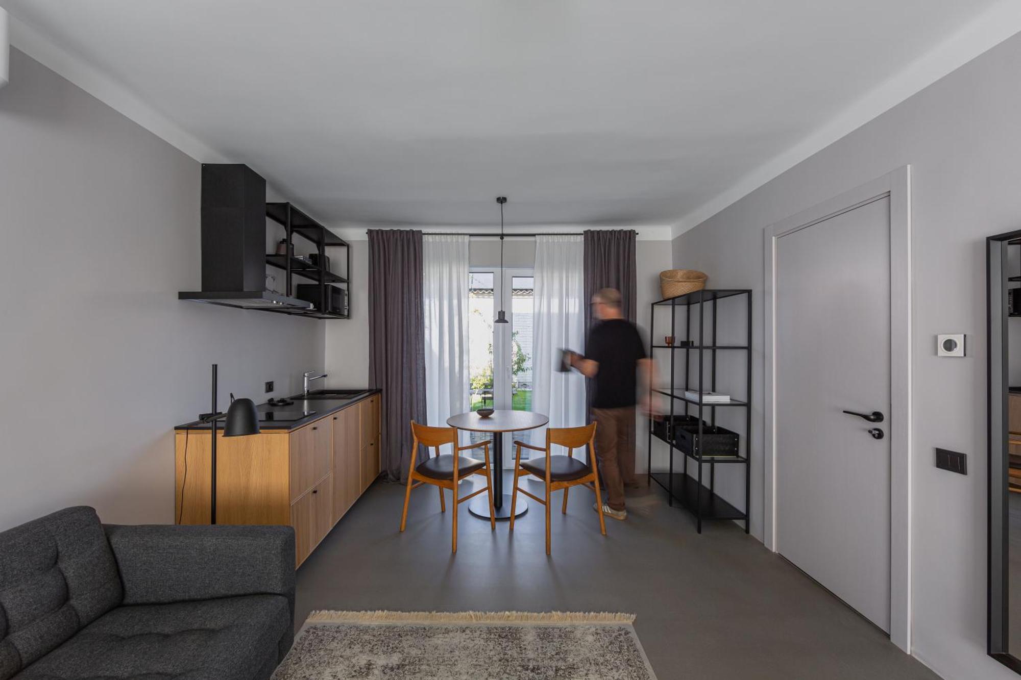 Minimalist. Apartment & Studio シャウレイ エクステリア 写真
