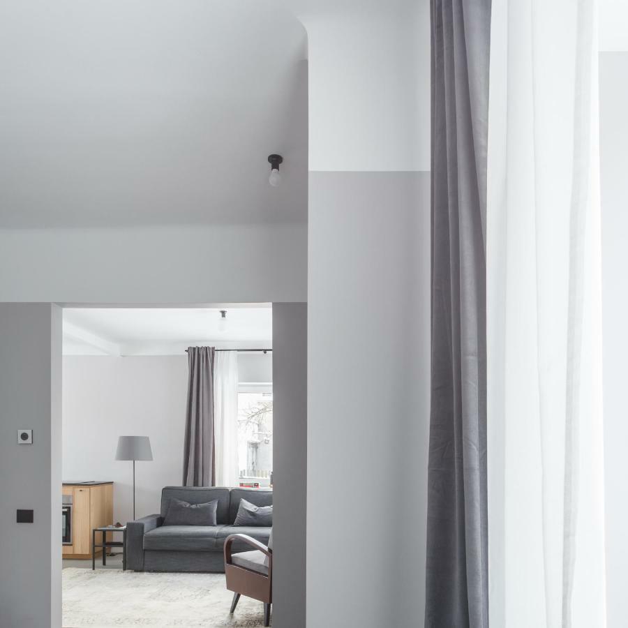 Minimalist. Apartment & Studio シャウレイ エクステリア 写真